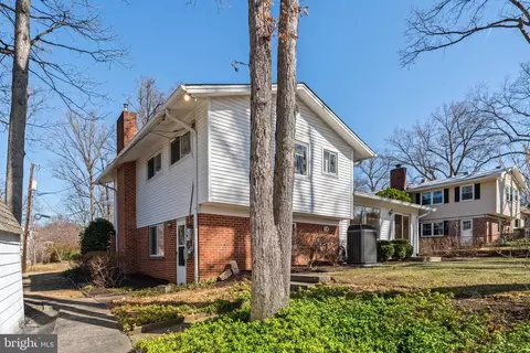 Exterior - 8317 Mcneil St, Vienna, VA 22180 photo 9 of 13