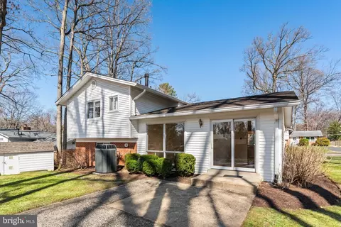 Exterior - 8317 Mcneil St, Vienna, VA 22180 photo 12 of 13