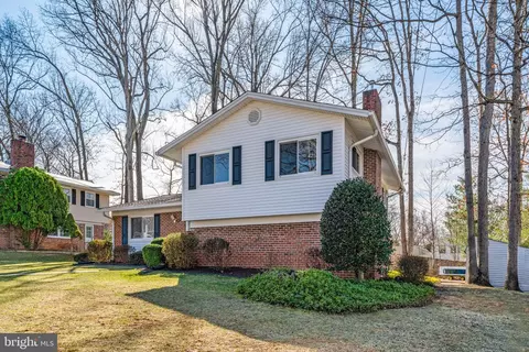 Exterior - 8317 Mcneil St, Vienna, VA 22180 photo 5 of 13