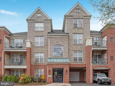 12165 Abington Hall Pl #203, Reston, VA 20190