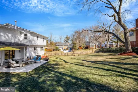 Exterior - 6439 Bowie Dr, Springfield, VA 22150 photo 7 of 7