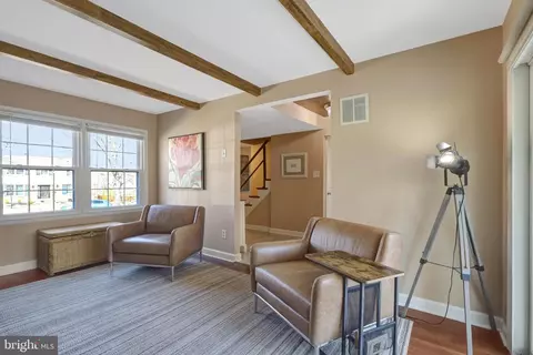 Entry Way - 6439 Bowie Dr, Springfield, VA 22150 photo 3 of 4