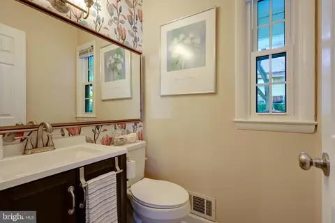 Bath - 6439 Bowie Dr, Springfield, VA 22150 photo 1 of 3