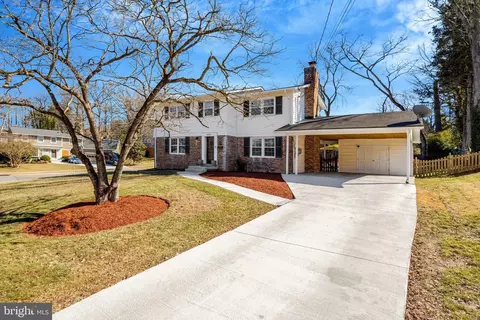 Exterior - 6439 Bowie Dr, Springfield, VA 22150 photo 1 of 7