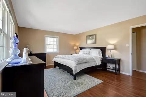 Bedroom - 6439 Bowie Dr, Springfield, VA 22150 photo 4 of 5
