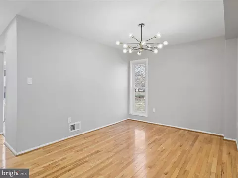 6840 Clowser Ct, Springfield, VA 22150 photo 13
