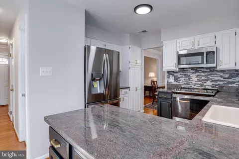 7447 Quincy Hall Ct, Springfield, VA 22153 photo 19