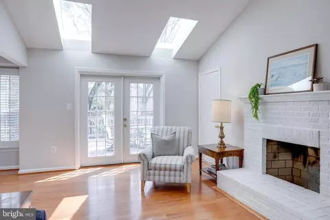 7447 Quincy Hall Ct, Springfield, VA 22153 photo 22