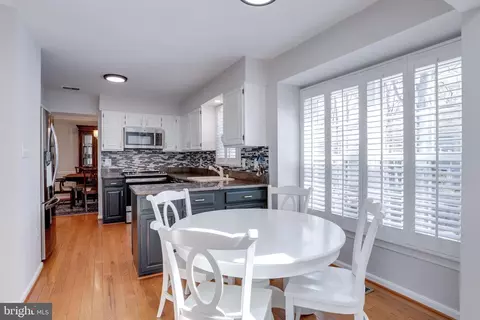 7447 Quincy Hall Ct, Springfield, VA 22153 photo 18