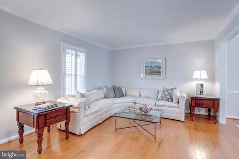 7447 Quincy Hall Ct, Springfield, VA 22153 photo 10