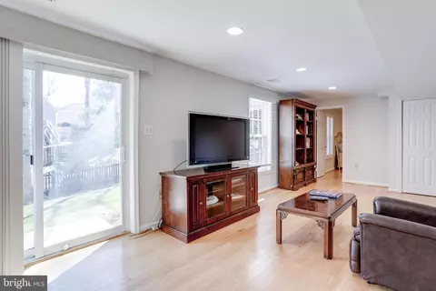7447 Quincy Hall Ct, Springfield, VA 22153 photo 30