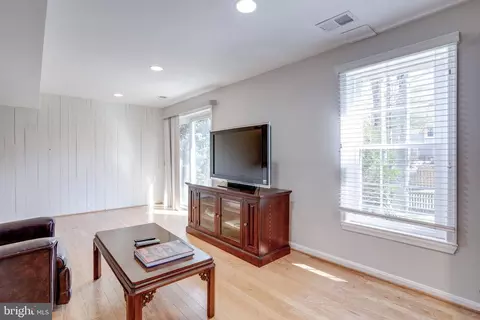 7447 Quincy Hall Ct, Springfield, VA 22153 photo 27