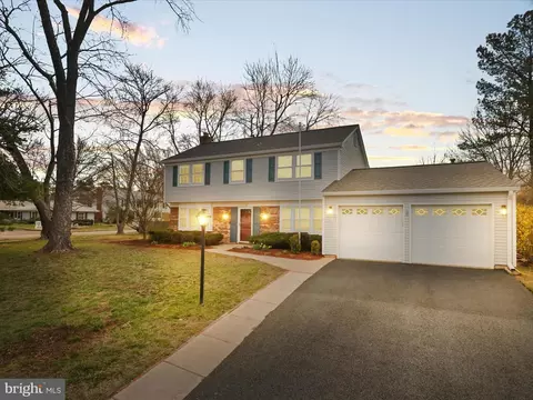 4103 Peony Way, Fairfax, VA 22033