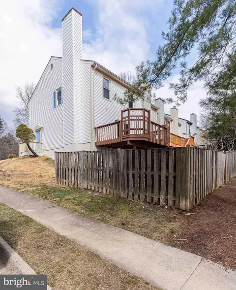 7324 Stream Way, Springfield, VA 22152 photo 2