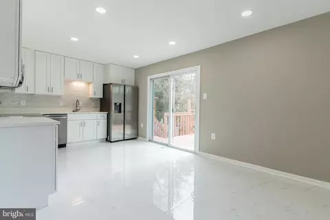 7324 Stream Way, Springfield, VA 22152 photo 6