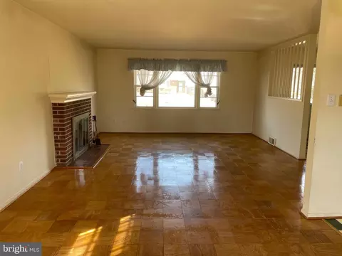 5409 Montgomery St, Springfield, VA 22151 photo 4