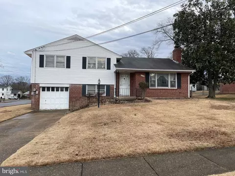 5409 Montgomery St, Springfield, VA 22151 photo 2