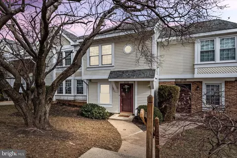 3332 Lakeside View Dr #4-7, Falls Church, VA 22041