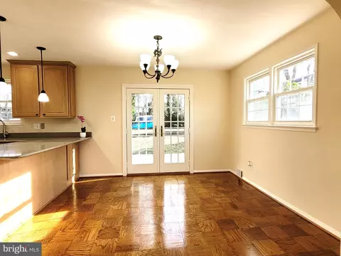 7319 Gresham St, Springfield, VA 22151 photo 12