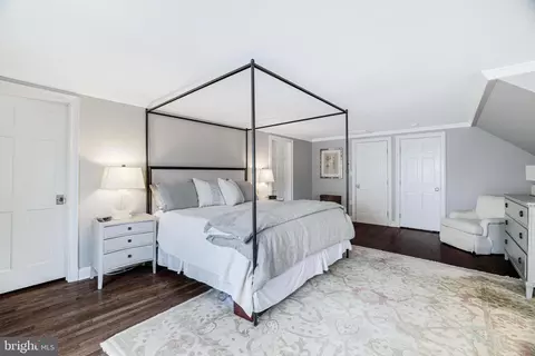 Bedroom - 1709 Forest Ln, Mclean, VA 22101 photo 7 of 7