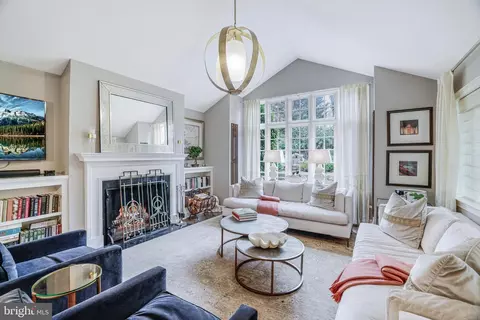 Living - 1709 Forest Ln, Mclean, VA 22101 photo 1 of 2