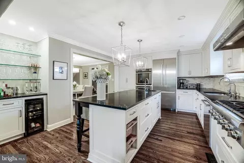 Kitchen - 1709 Forest Ln, Mclean, VA 22101 photo 3 of 5