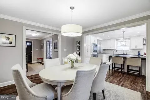 Dining - 1709 Forest Ln, Mclean, VA 22101 photo 3 of 3