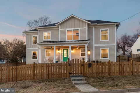 2104 Dartmouth Dr, Alexandria, VA 22307