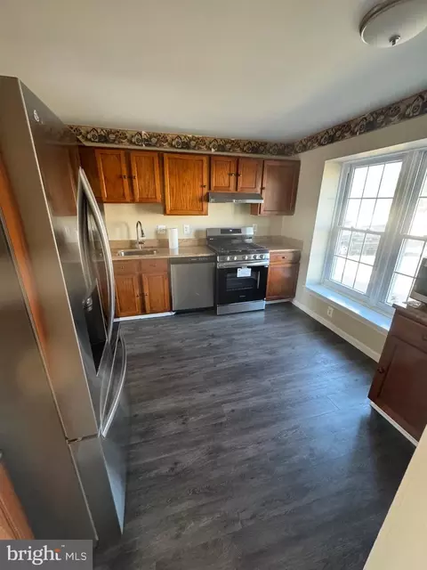 7861 Parthian Ct, Springfield, VA 22153 photo 9