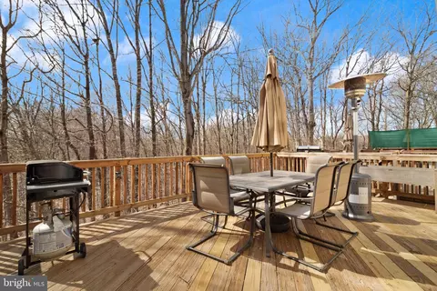 Exterior - 7318 Spring View Ct, Springfield, VA 22153 photo 3 of 6
