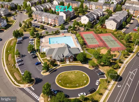 5214 Prairie Willow Ln, Centreville, VA 20120