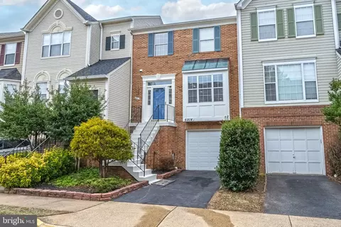 6914 Kerrywood Cir, Centreville, VA 20121