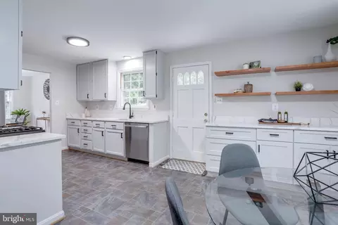 6700 Huntsman Blvd, Springfield, VA 22152 photo 15