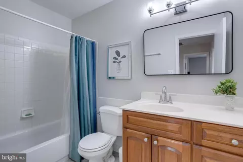8524 Lakinhurst Ln, Springfield, VA 22152 photo 32