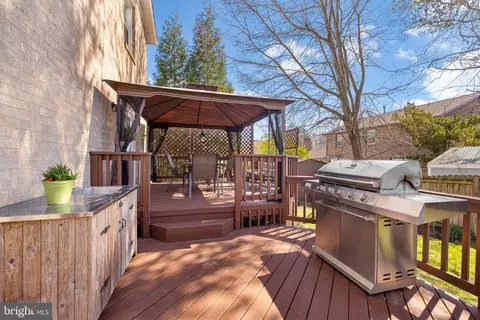 9715 Biggers Rd, Burke, VA 22015 photo 43
