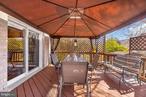 9715 Biggers Rd, Burke, VA 22015 photo 42