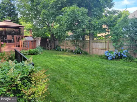 9715 Biggers Rd, Burke, VA 22015 photo 50
