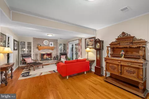 9715 Biggers Rd, Burke, VA 22015 photo 19