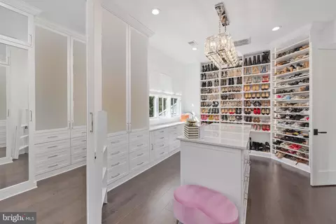 Other - 7805 Grovemont Dr, Mclean, VA 22102 photo 5 of 23