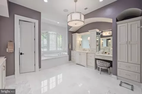 Bath - 7805 Grovemont Dr, Mclean, VA 22102 photo 1 of 5