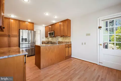 Kitchen - 1554 Forest Villa Ln, Mclean, VA 22101 photo 5 of 5