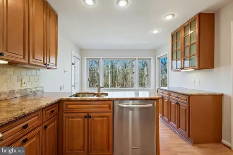 Kitchen - 1554 Forest Villa Ln, Mclean, VA 22101 photo 3 of 5