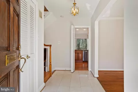 Entry Way - 1554 Forest Villa Ln, Mclean, VA 22101 photo 1 of 1