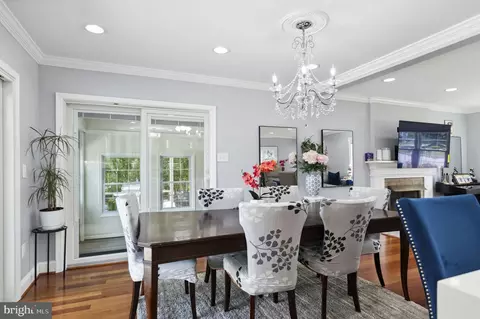 Dining - 6001 Brandon Ave, Springfield, VA 22150 photo 3 of 3