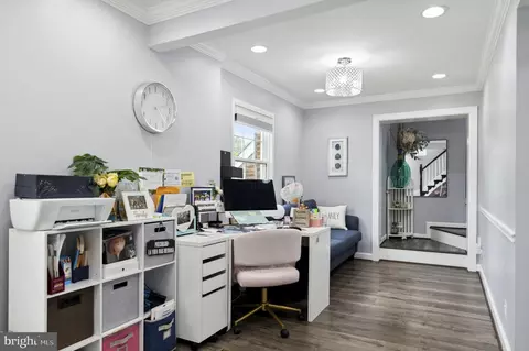 Entry Way - 6001 Brandon Ave, Springfield, VA 22150 photo 5 of 11