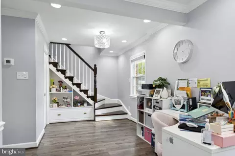 Entry Way - 6001 Brandon Ave, Springfield, VA 22150 photo 4 of 11