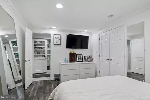 Bedroom - 6001 Brandon Ave, Springfield, VA 22150 photo 11 of 14