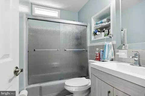 Bath - 6001 Brandon Ave, Springfield, VA 22150 photo 2 of 7