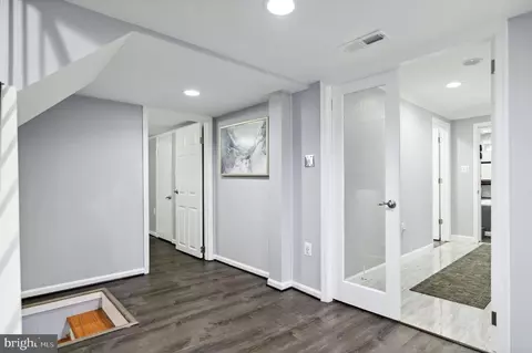 Entry Way - 6001 Brandon Ave, Springfield, VA 22150 photo 9 of 11
