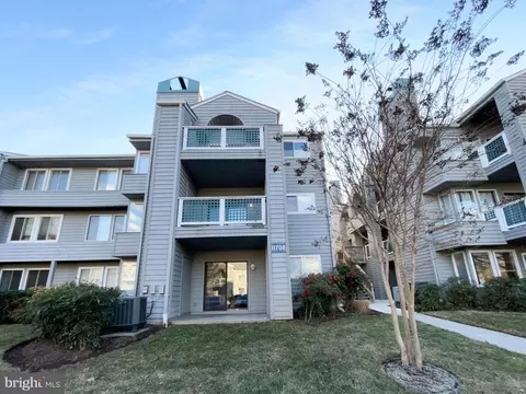 11708 D Summerchase Cir #D, Reston, VA 20194
